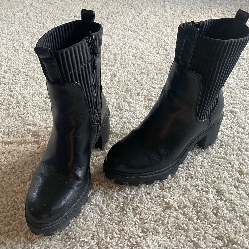 Target Black Platform Lug Sole Women's Boots Size 7.5